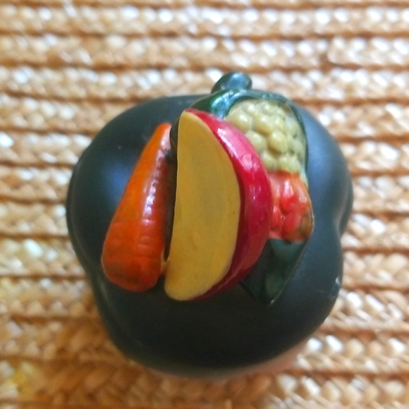 Vintage, collectible anthromorphic jars. Candle. - Picture 7 of 15